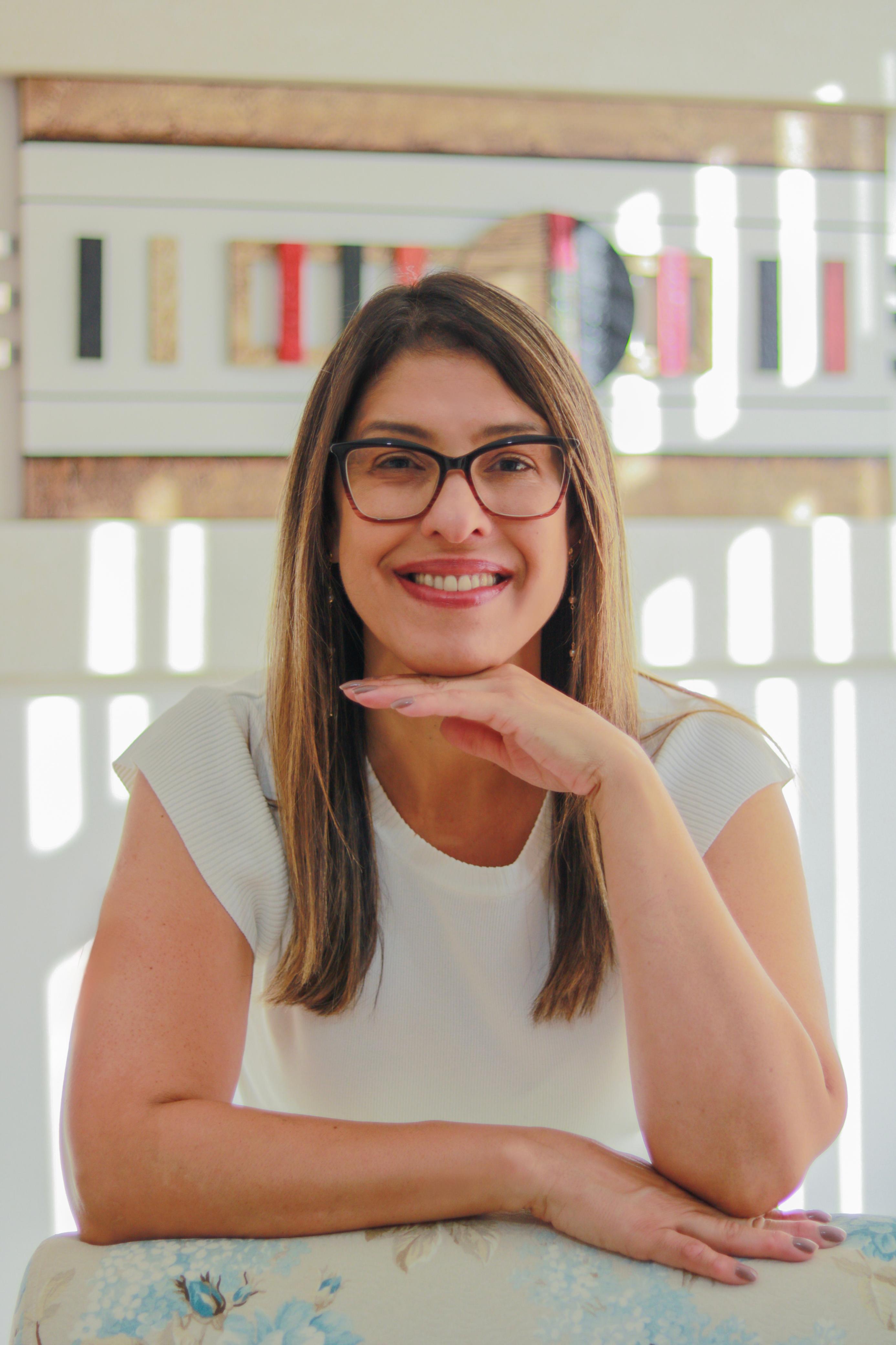 Psicanalista Rosângela Valentim